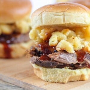 BBQ Sliders with Creamy Jalapeno Mac & Cheese