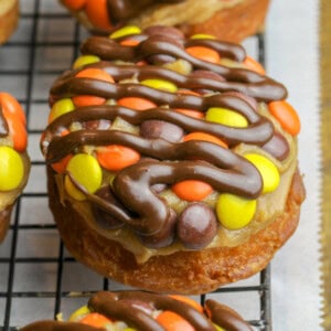 Easy Biscuit Dough Peanut Butter Chocolate Donuts