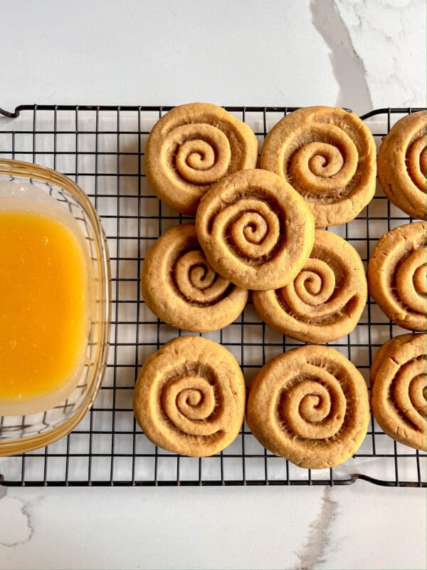 Crumbl Copycat Honey Bun Cookies