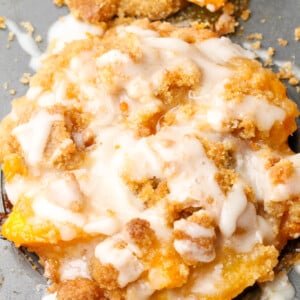 Peach Cobbler Muffins