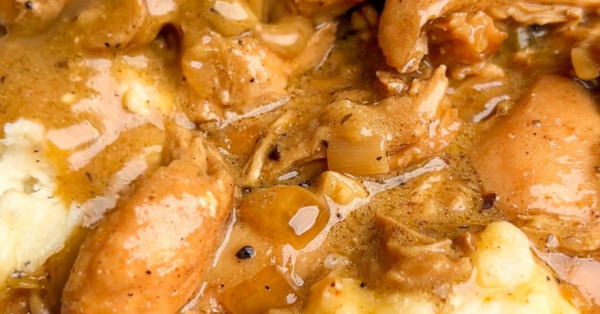 Cajun Smothered Chicken with Brown Gravy - A Sprinkling of Cayenne