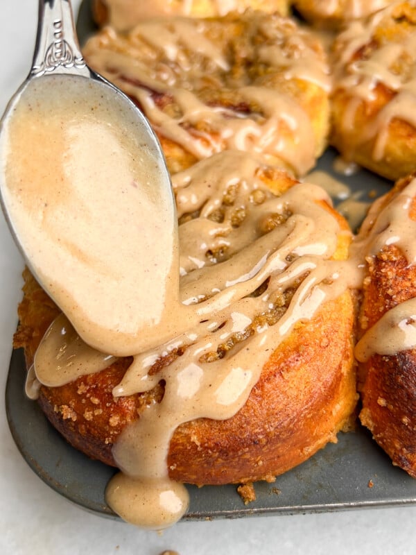 pumpkin cheesecake cinnamon rolls