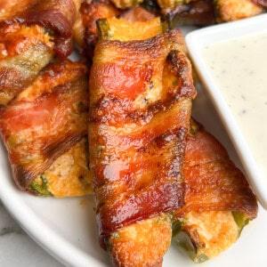 bacon wrapped jalapeno poppers