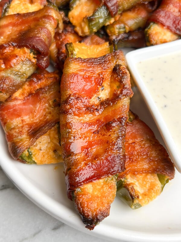 bacon wrapped jalapeno poppers