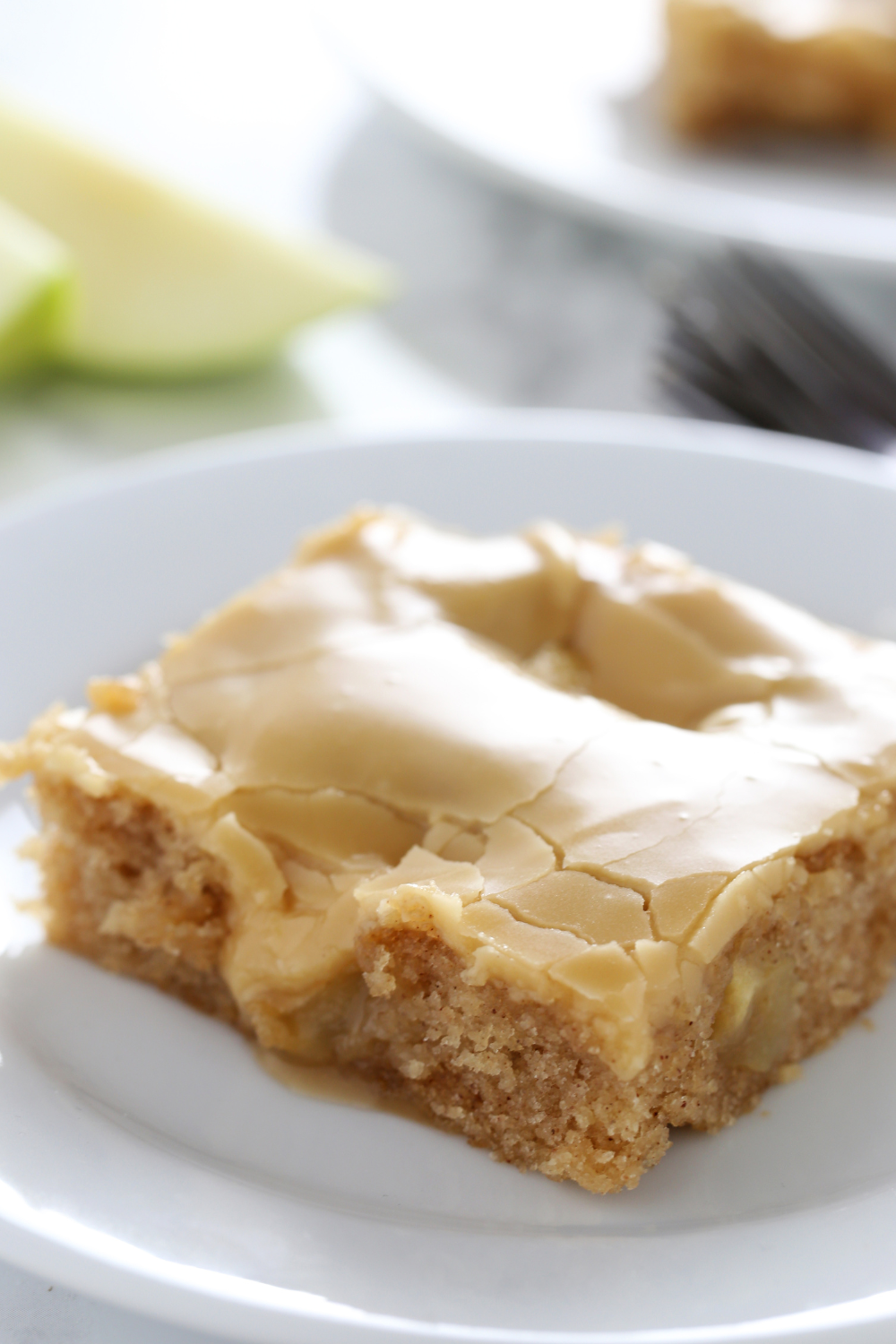 apple cake friendsgiving dessert