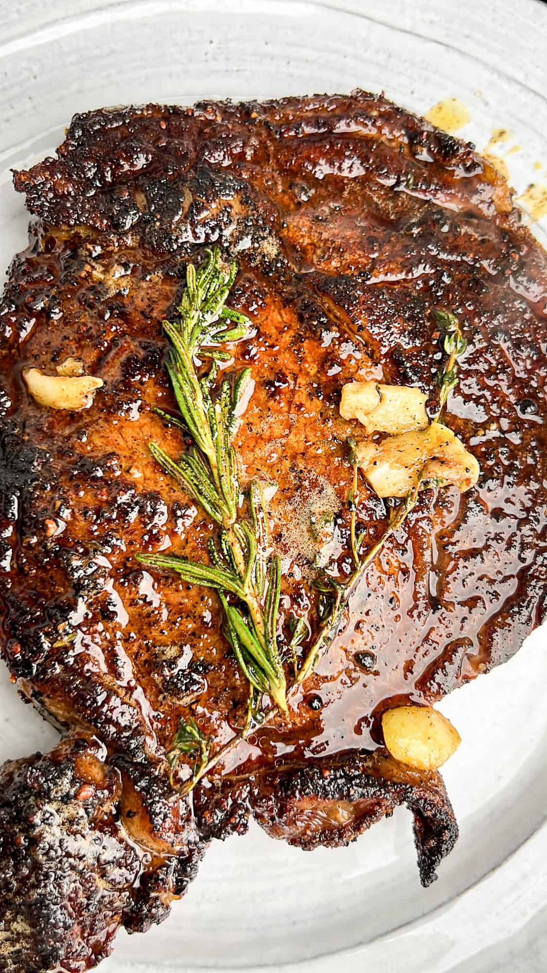 steak with herbs