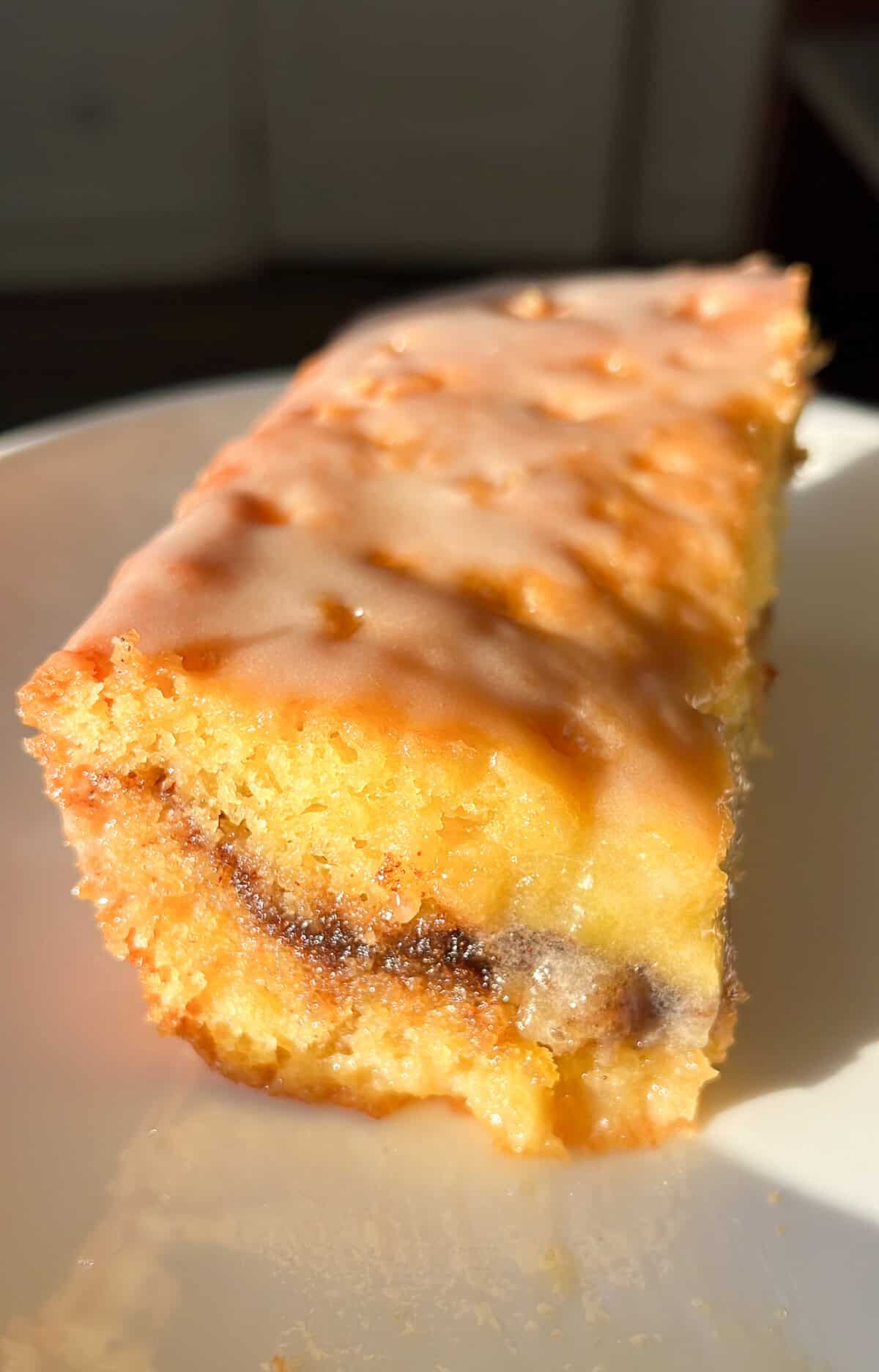 viral honey bun cake