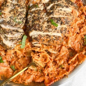 rose pink pasta with chicken