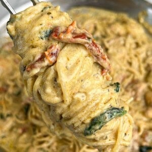 Feature image for pesto sun-dried tomato pasta