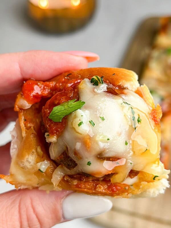 featured image of meatball sliders on hawaiian rolls with hot honey