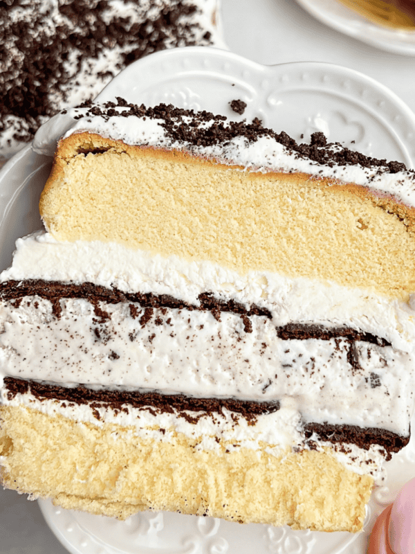 cookies and cream ice cream cake poundcake sliced on a plate
