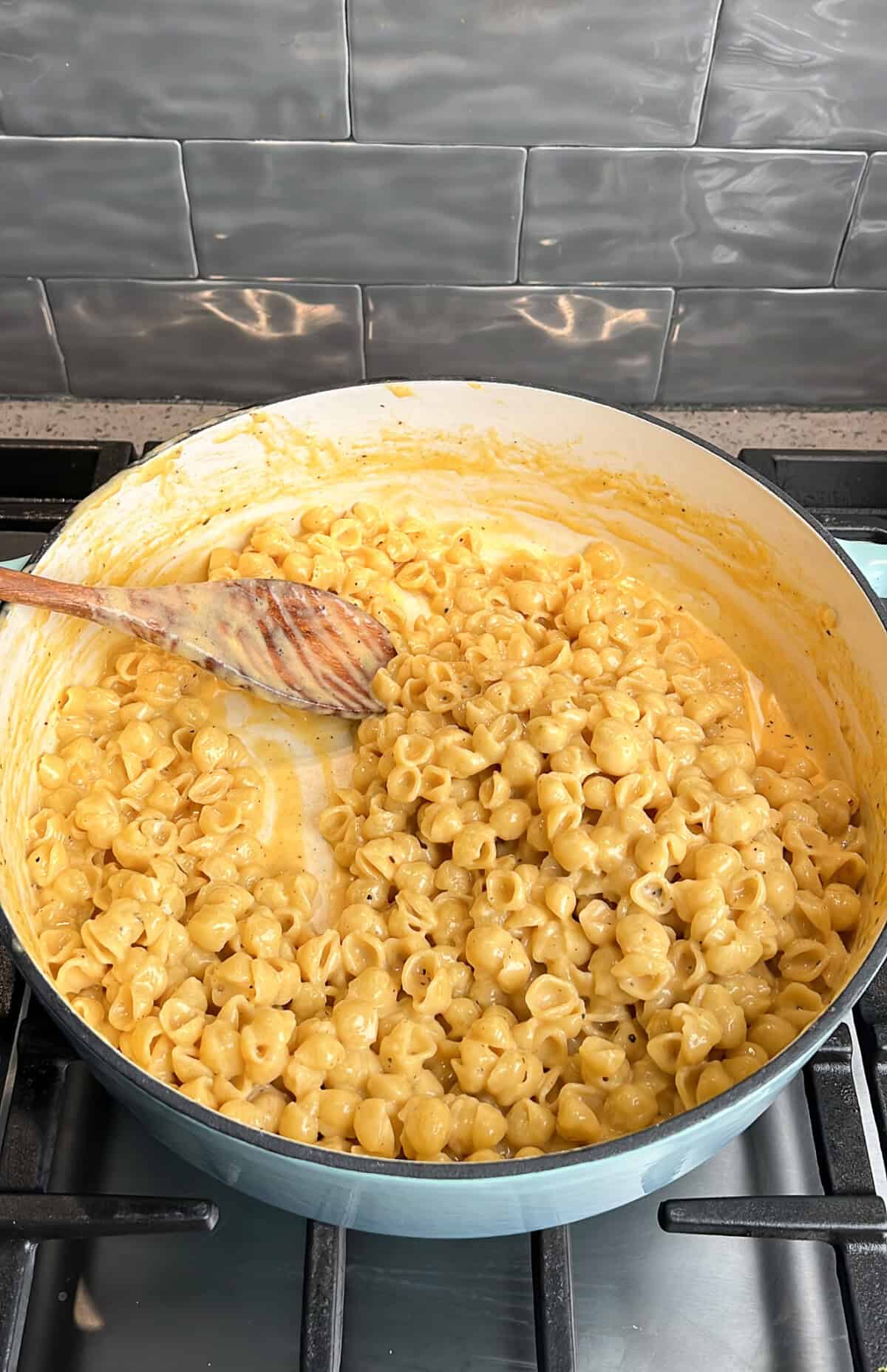 mac and cheese in a skillet
