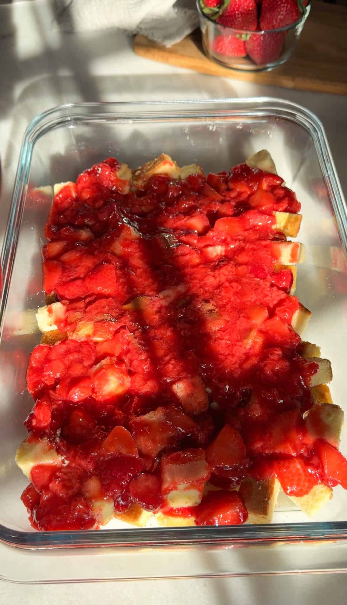 strawberry filling layer